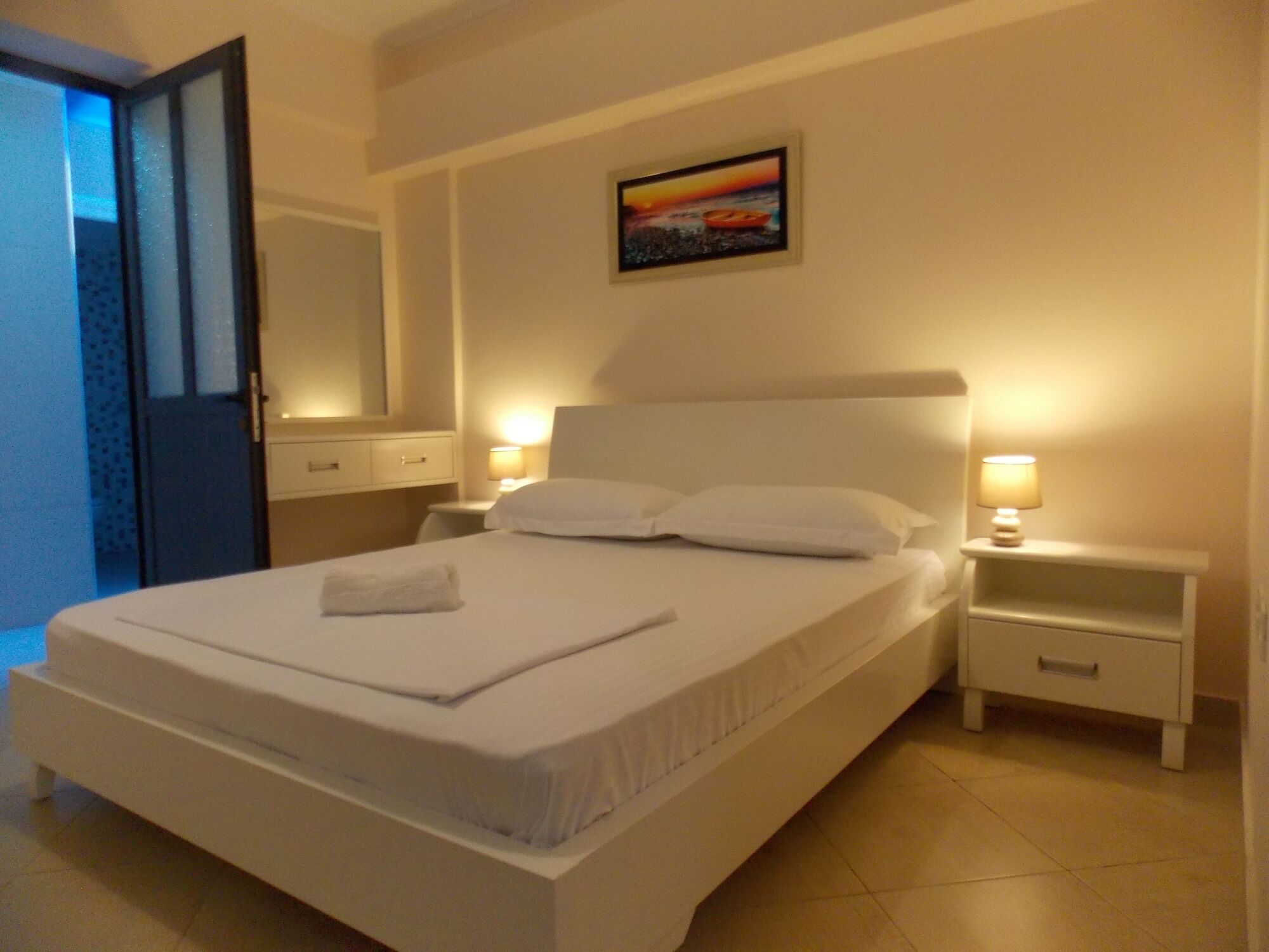 סרנדה Amber Apartments מראה חיצוני תמונה